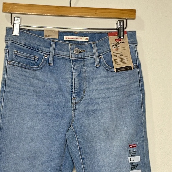 LEVI’S 311 SHAPING SKINNY CAPRI Jeans - Picture 7 of 9